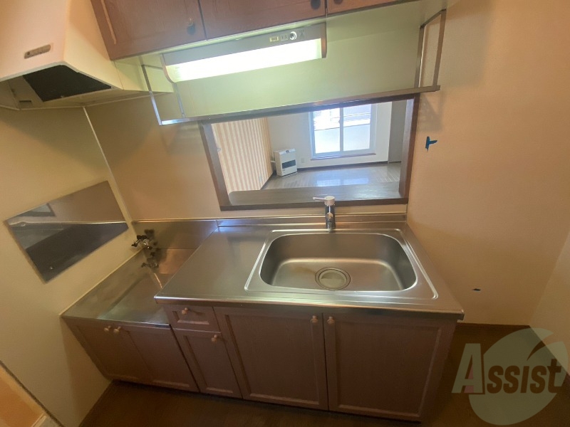 キッチン　キッチンはスペースも広々していて使いやすそうですよ！