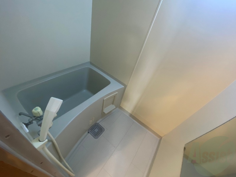 バス・シャワールーム　ユニットバスです。疲れを癒すのに欠かせませんね！