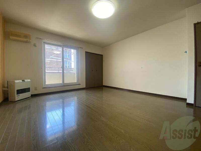 居室・リビング　広くてキレイなお部屋が広がっていて、充実した生活が送れそう。