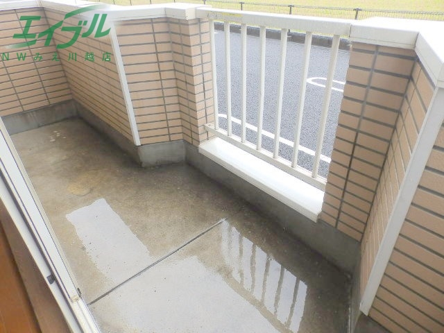 バルコニー　別部屋同型タイプです。