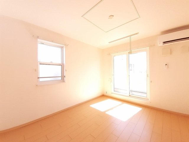 居室・リビング　居間です