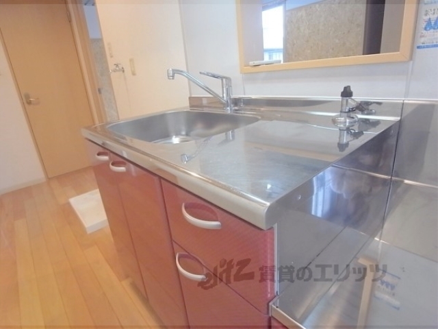 キッチン　広々キッチンスペース