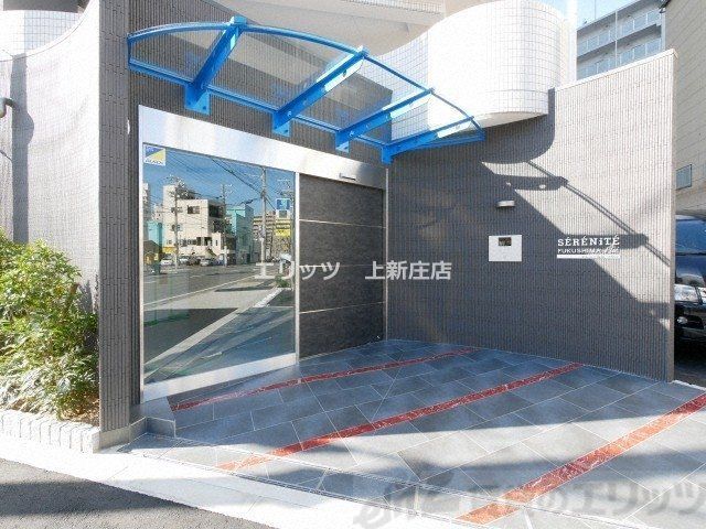 エントランス　駐車場