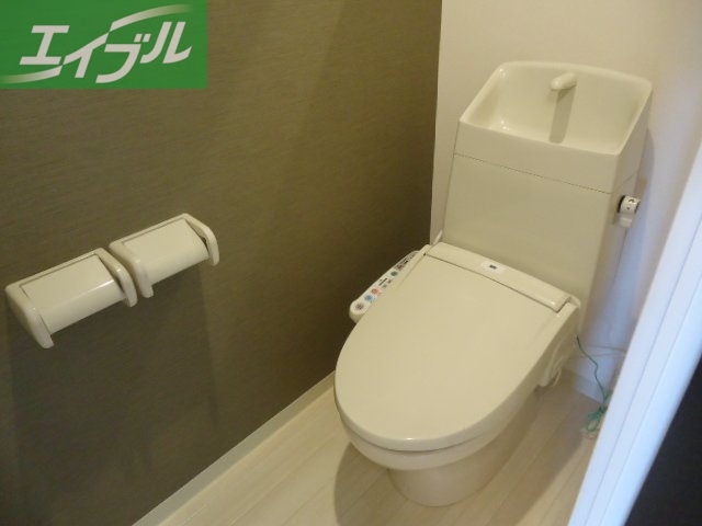 トイレ　シャワー付きトイレ