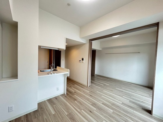 居室・リビング　※別号室の写真となります