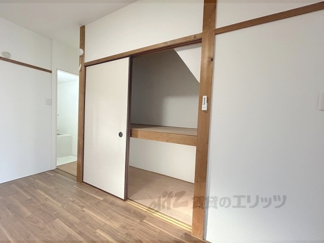 収納　洋室収納