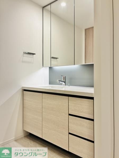 洗面設備　お問合せは(株)タウンハウジング東京へ