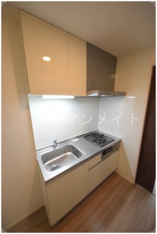 キッチン　コンパクトなキッチンで掃除もラクラク