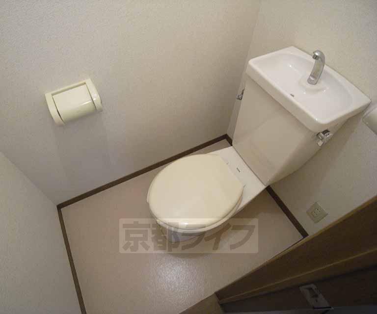 トイレ　洋式のトイレです。