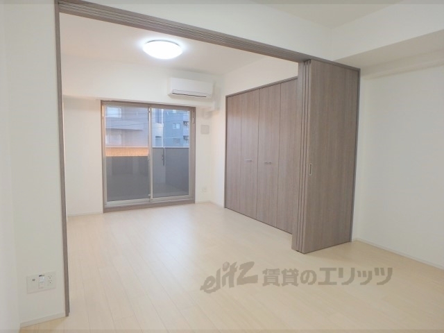 居室・リビング　居室