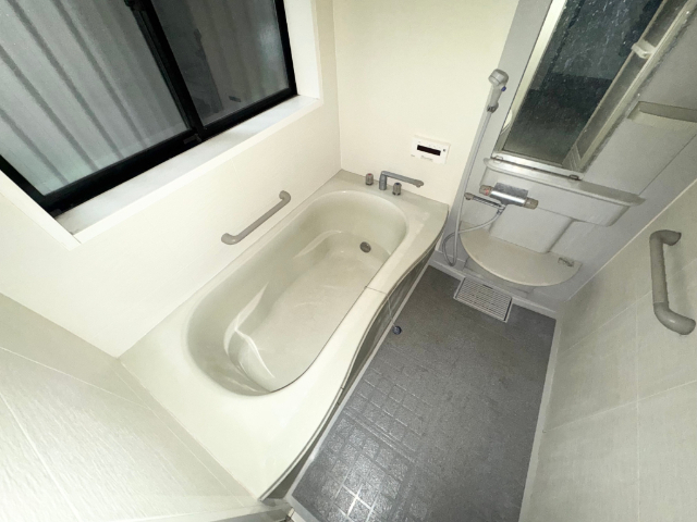 バス・シャワールーム　※クリーニング前