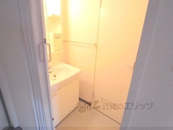 洗面設備　洗面所