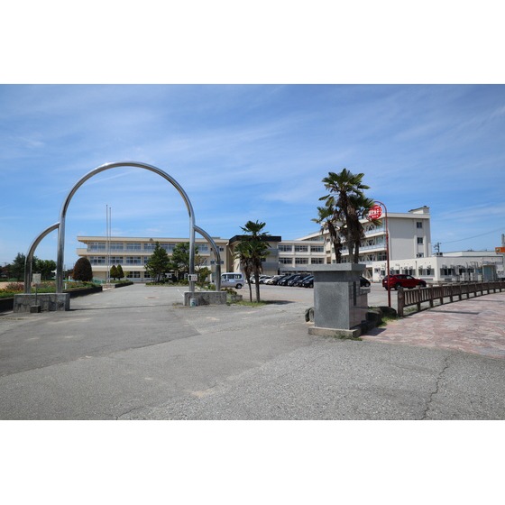 小学校　新庄小学校（小学校）まで500m