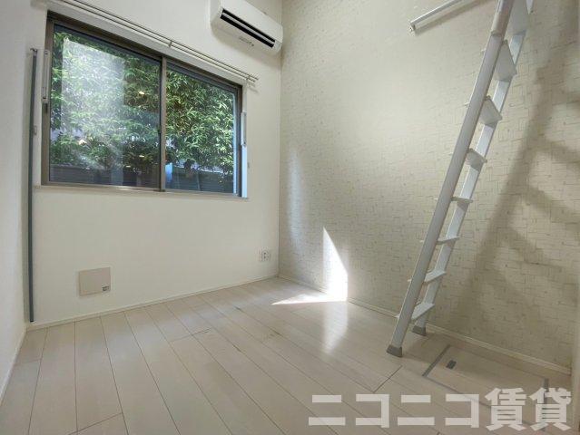 バルコニー　別部屋イメージの為、現状を優先致します。