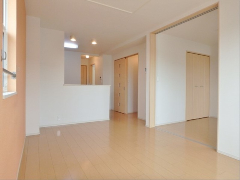 居室・リビング　図面と現状に相違がある場合には現状を優先