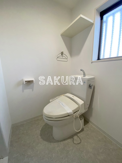 トイレ　嬉しい温水洗浄便座♪