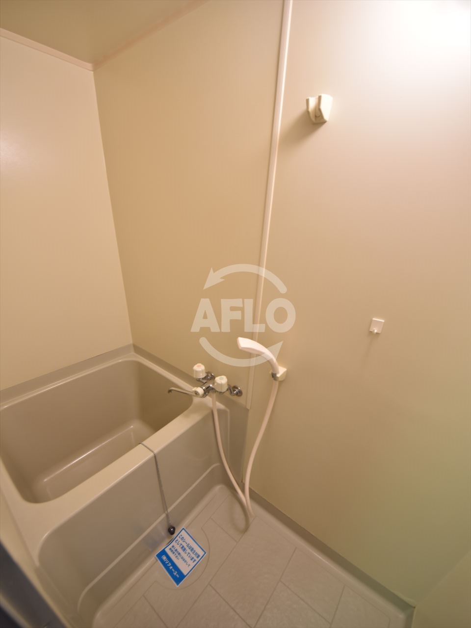 バス・シャワールーム　ドエル天満橋　浴室