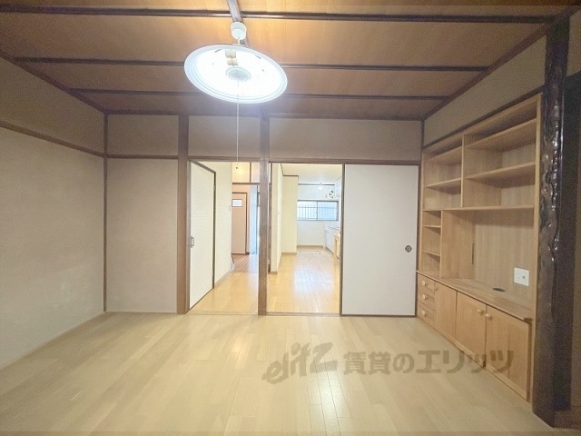 居室・リビング　リビング