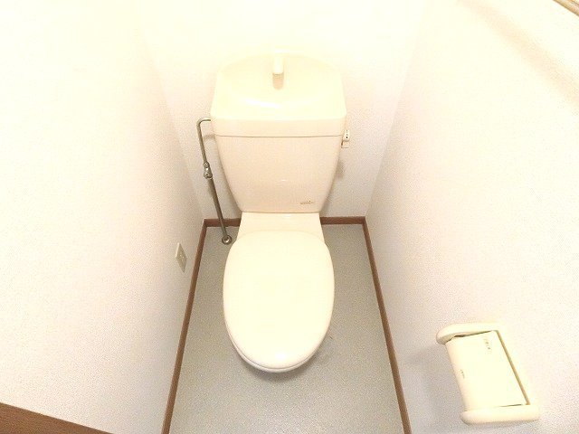 トイレ　シンプルで使いやすいトイレです