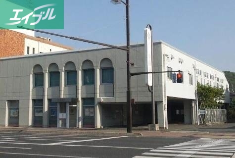 銀行　中国銀行津島支店（銀行）まで1060m