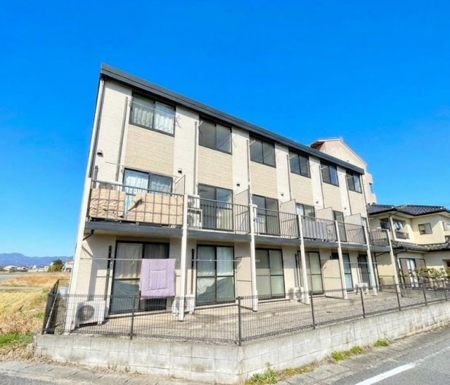 建物外観　全室南向きのお部屋で、日当たり良好です！