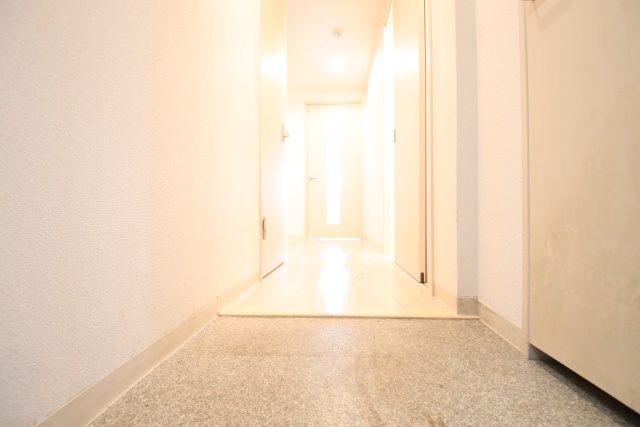 玄関　※別部屋参考写真、現況優先です※