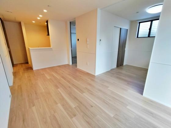 居室・リビング　カウンターキッチンのあるリビング♪