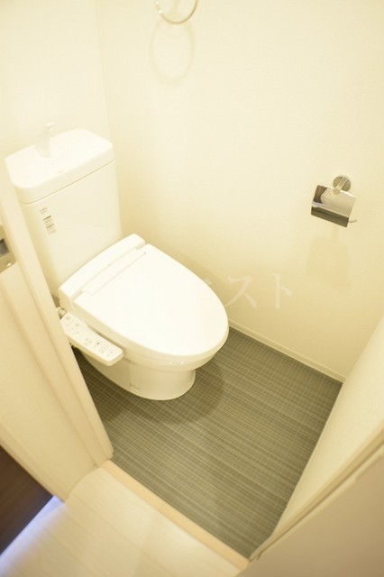 トイレ　ウォシュレット付