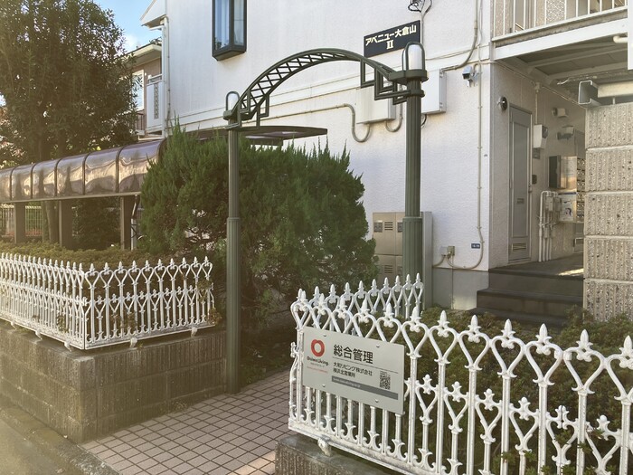 エントランス　入口