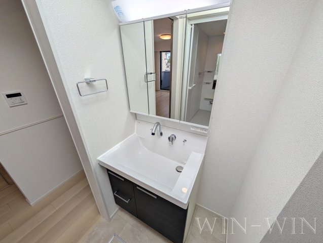 洗面設備　イメージ（同施工会社同一モデルの写真です）