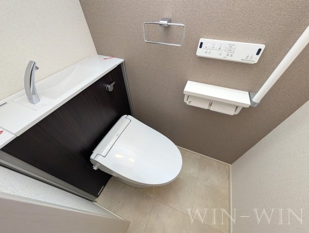 トイレ　イメージ（同施工会社同一モデルの写真です）