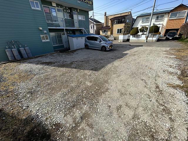 駐車場　駐車場