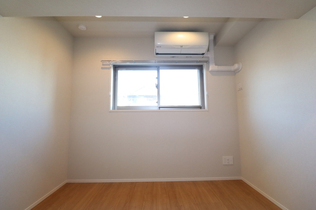 その他部屋・スペース　洋室５．８帖？