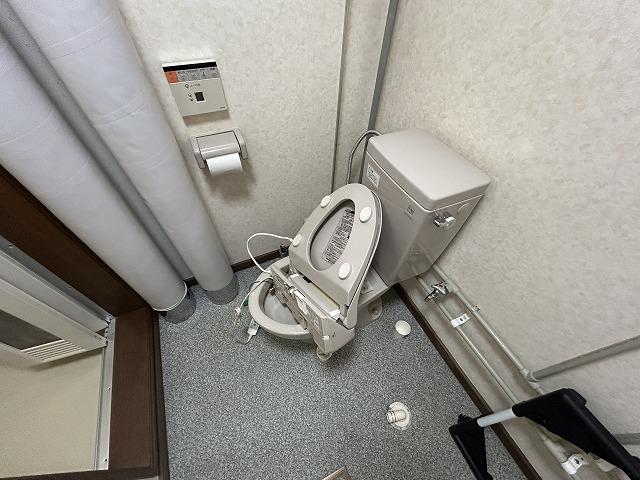 トイレ　トイレ