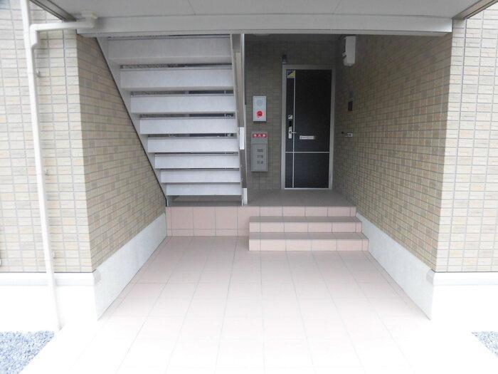 エントランス　エントランス