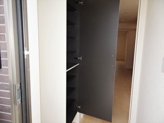 玄関　シューズボックス/参考