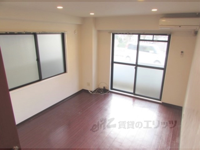 居室・リビング　洋室