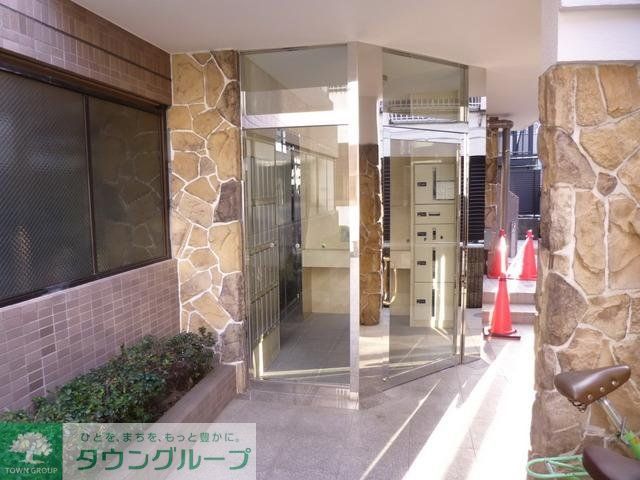 エントランス　部屋探しは株式会社　タウンハウジング　までお気軽にお問合せ…