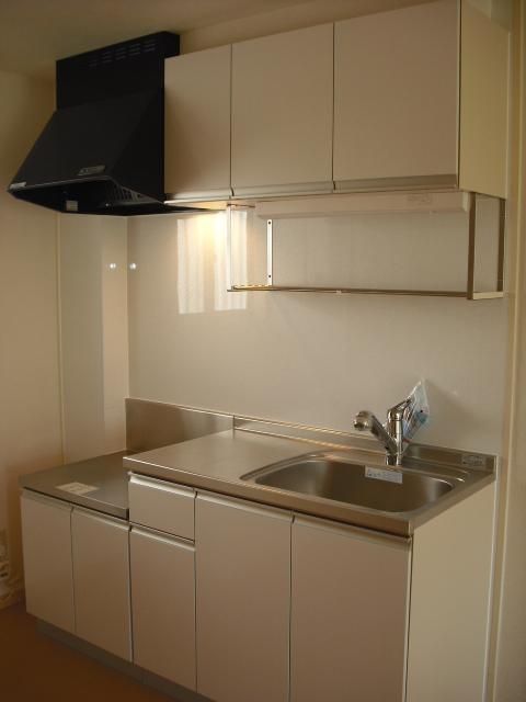 キッチン　使いやすいシングルレバーのキッチンです。