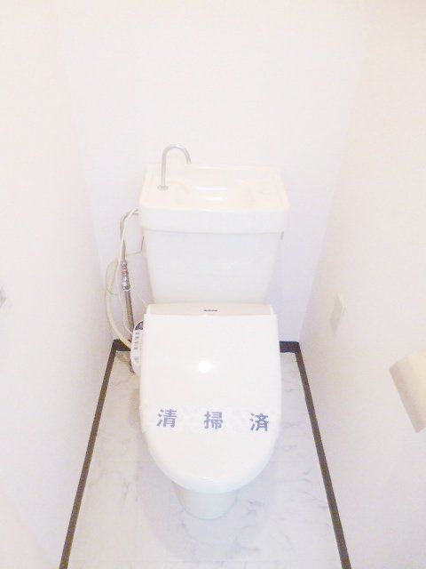 トイレ　★お部屋探しは株式会社タウンハウジング東京まで★