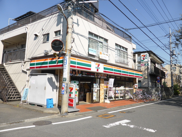 コンビニ　セブンイレブン東村山萩山4丁目店（コンビニ）まで398m