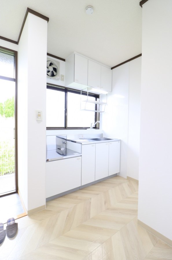 キッチン　システムキッチン(2口コンロ)に交換します