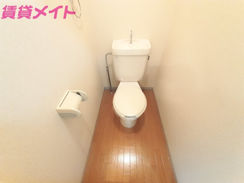 トイレ　写真は他のお部屋の写真を代用しております。