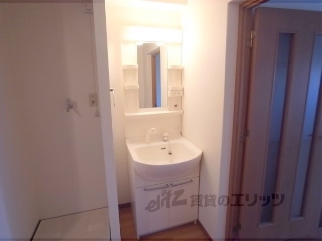 洗面設備　独立洗面台があるのは嬉