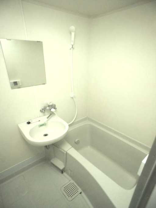 洗面設備　お風呂と共同です。