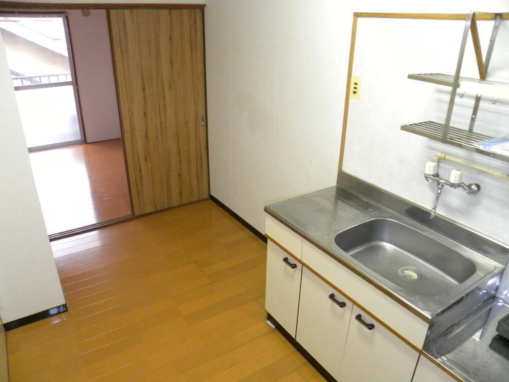 居室・リビング　キッチン3帖