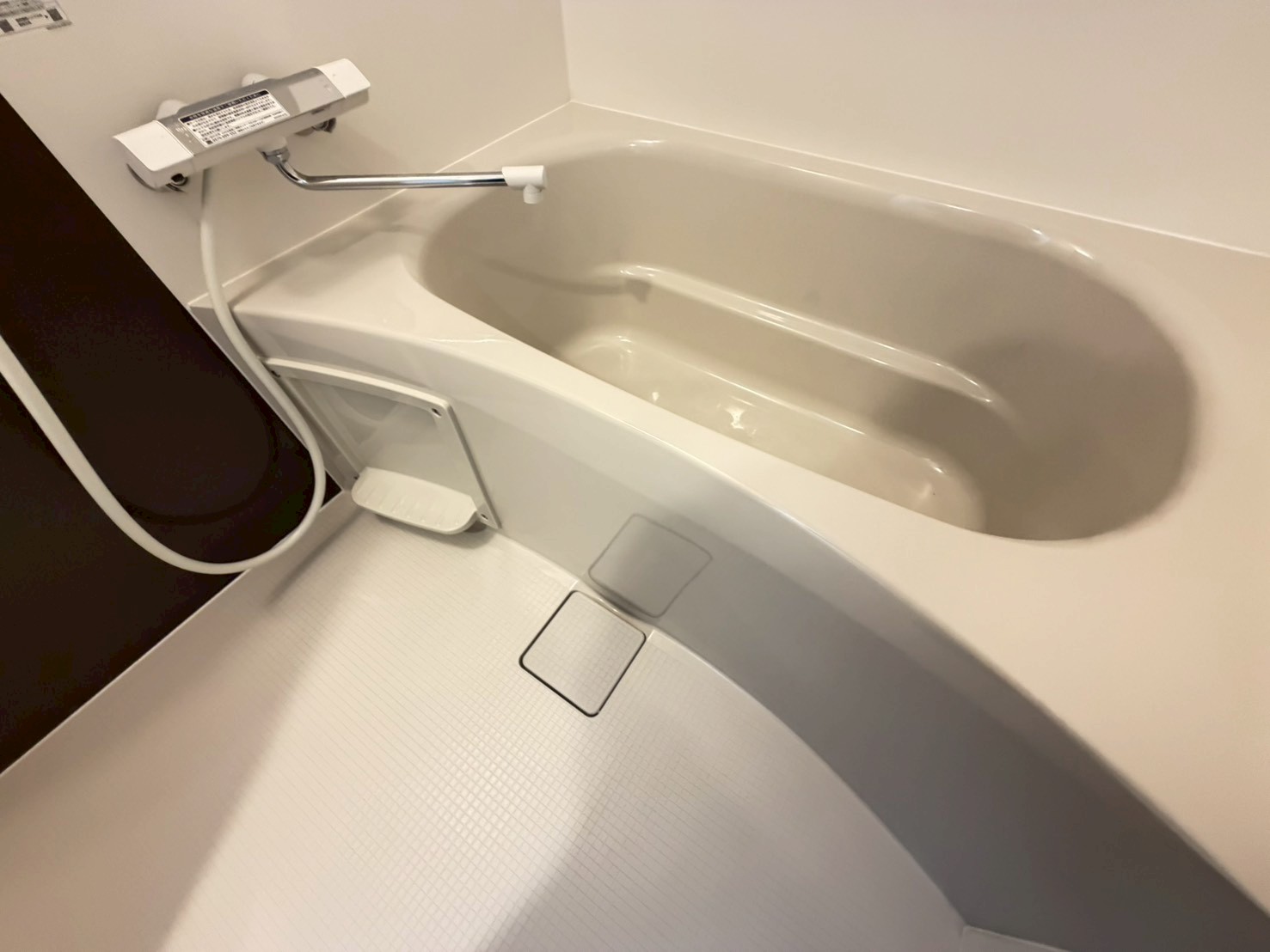 バス・シャワールーム　詳細は、RISUMO江坂本店までお問合せください♪