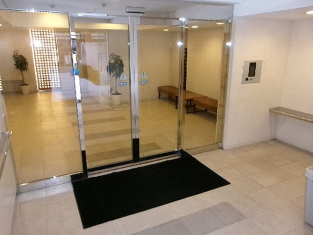 エントランス　エントランス