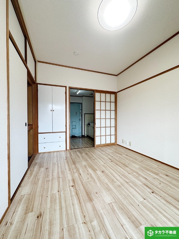 居室・リビング　写真は３０２号