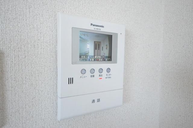 セキュリティ　☆夜間でも誰が来たかをモニター越しに確認できるので安心です☆